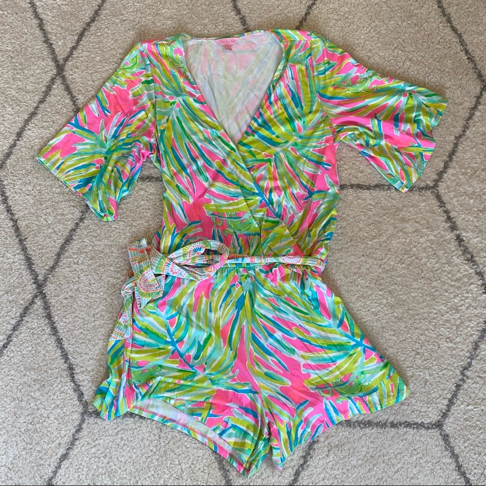 Lilly Pulitzer Marilyn Romper in Tiki Pink EUC